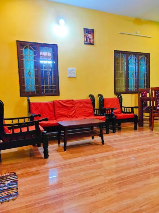 Smith Garden Farm House Auroville Pondicherry Buitenkant foto