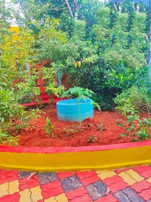 Smith Garden Farm House Auroville Pondicherry Buitenkant foto