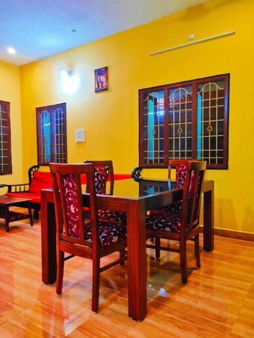 Smith Garden Farm House Auroville Pondicherry Buitenkant foto