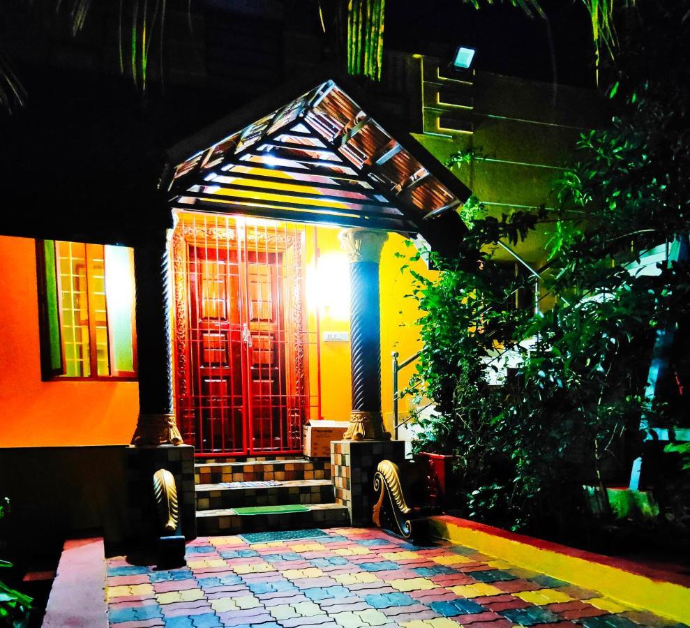 Smith Garden Farm House Auroville Pondicherry Buitenkant foto