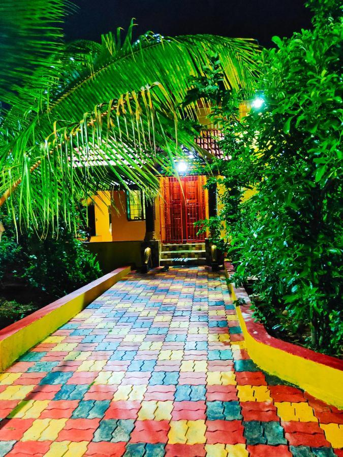Smith Garden Farm House Auroville Pondicherry Buitenkant foto